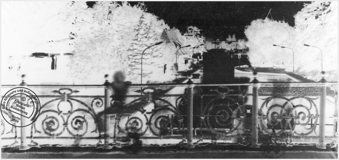 Schlesische Brcke, Berlin Kreuzberg 1993, Fotoleinen 100 x 210 cm, Unikat
